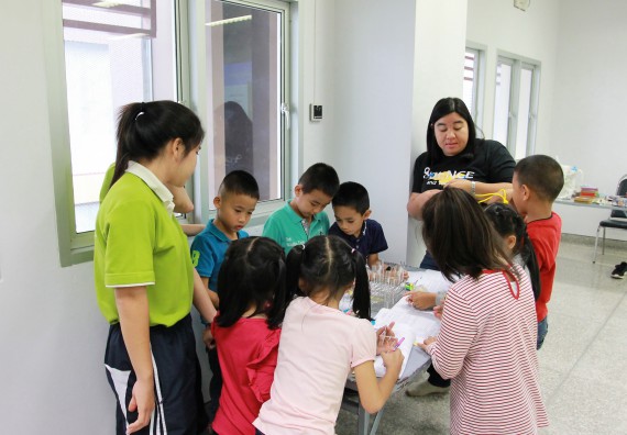 ภาพกิจกรรม คณะวิทยาศาสตร์และเทคโนโลยี จัดกิจกรรมโครงการฝึกทักษะการเรียนรู้ค่ายวิทยาศาสตร์