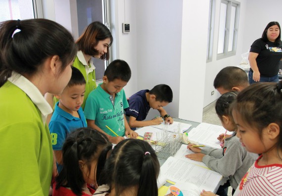 ภาพกิจกรรม คณะวิทยาศาสตร์และเทคโนโลยี จัดกิจกรรมโครงการฝึกทักษะการเรียนรู้ค่ายวิทยาศาสตร์