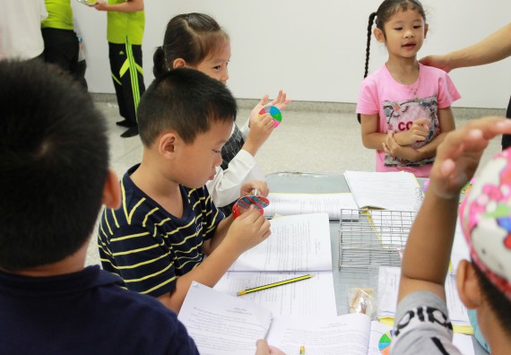 ภาพกิจกรรม คณะวิทยาศาสตร์และเทคโนโลยี จัดกิจกรรมโครงการฝึกทักษะการเรียนรู้ค่ายวิทยาศาสตร์