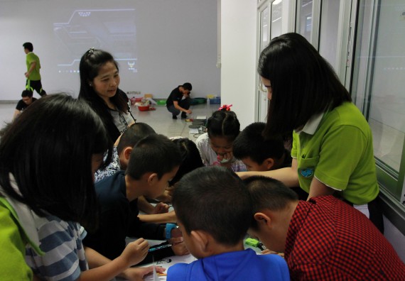 ภาพกิจกรรม คณะวิทยาศาสตร์และเทคโนโลยี จัดกิจกรรมโครงการฝึกทักษะการเรียนรู้ค่ายวิทยาศาสตร์