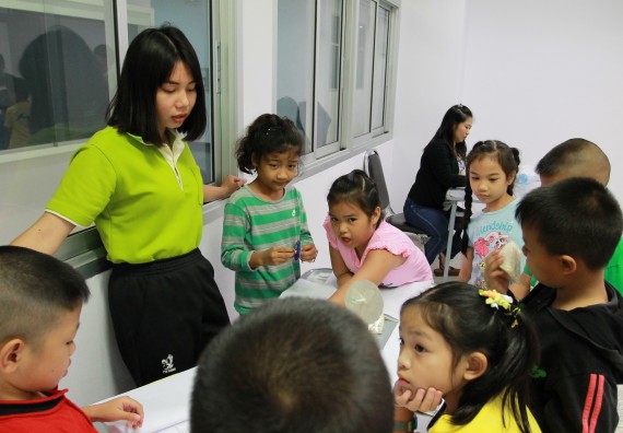 ภาพกิจกรรม คณะวิทยาศาสตร์และเทคโนโลยี จัดกิจกรรมโครงการฝึกทักษะการเรียนรู้ค่ายวิทยาศาสตร์