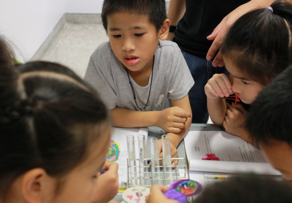 ภาพกิจกรรม คณะวิทยาศาสตร์และเทคโนโลยี จัดกิจกรรมโครงการฝึกทักษะการเรียนรู้ค่ายวิทยาศาสตร์