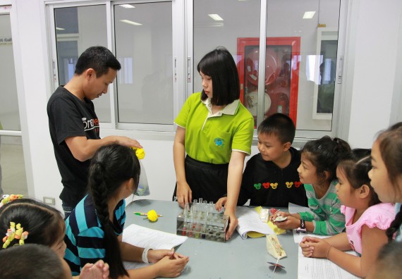 ภาพกิจกรรม คณะวิทยาศาสตร์และเทคโนโลยี จัดกิจกรรมโครงการฝึกทักษะการเรียนรู้ค่ายวิทยาศาสตร์