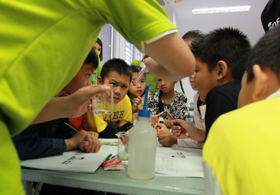 ภาพกิจกรรม คณะวิทยาศาสตร์และเทคโนโลยี จัดกิจกรรมโครงการฝึกทักษะการเรียนรู้ค่ายวิทยาศาสตร์