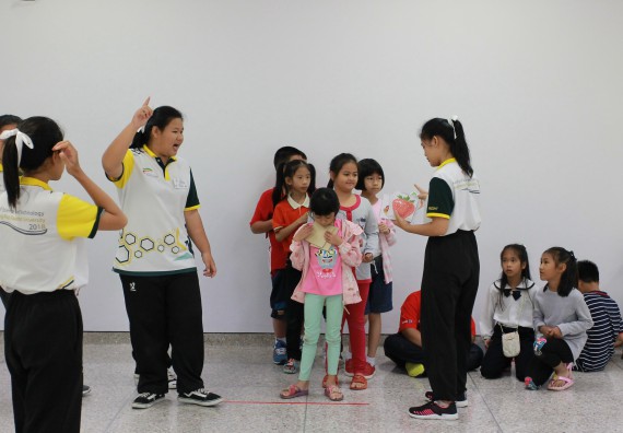 ภาพกิจกรรม คณะวิทยาศาสตร์และเทคโนโลยี จัดกิจกรรมโครงการฝึกทักษะการเรียนรู้ค่ายวิทยาศาสตร์