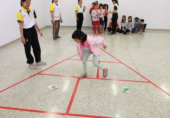 ภาพกิจกรรม คณะวิทยาศาสตร์และเทคโนโลยี จัดกิจกรรมโครงการฝึกทักษะการเรียนรู้ค่ายวิทยาศาสตร์