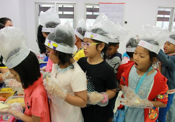 ภาพกิจกรรม คณะวิทยาศาสตร์และเทคโนโลยี จัดกิจกรรมโครงการฝึกทักษะการเรียนรู้ค่ายวิทยาศาสตร์