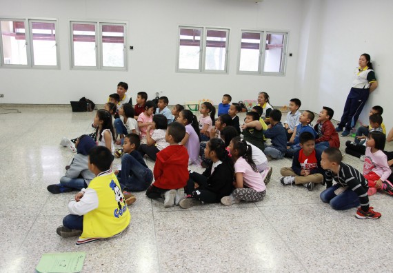 ภาพกิจกรรม คณะวิทยาศาสตร์และเทคโนโลยี จัดกิจกรรมโครงการฝึกทักษะการเรียนรู้ค่ายวิทยาศาสตร์