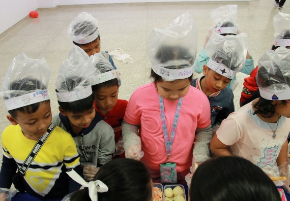 ภาพกิจกรรม คณะวิทยาศาสตร์และเทคโนโลยี จัดกิจกรรมโครงการฝึกทักษะการเรียนรู้ค่ายวิทยาศาสตร์