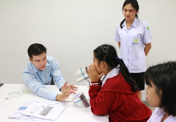 ภาพกิจกรรม โปรแกรมวิชาวิทยาศาสตร์และเทคโนโลยีการอาหาร จัดอบรมเชิงปฏิบัติการ เรื่อง อาหารปลอดภัยในโรงเรียน