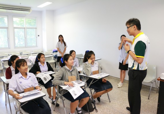 ภาพกิจกรรม โปรแกรมวิชาวิทยาศาสตร์และเทคโนโลยีการอาหาร จัดอบรมเชิงปฏิบัติการ เรื่อง อาหารปลอดภัยในโรงเรียน