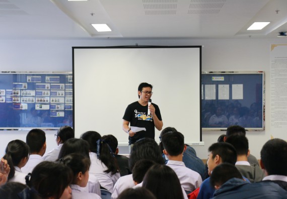 ภาพกิจกรรม คณะวิทยาศาสตร์และเทคโนโลยี จัดค่ายวิทยาศาสตร์โรงเรียนตากพิทยาคม