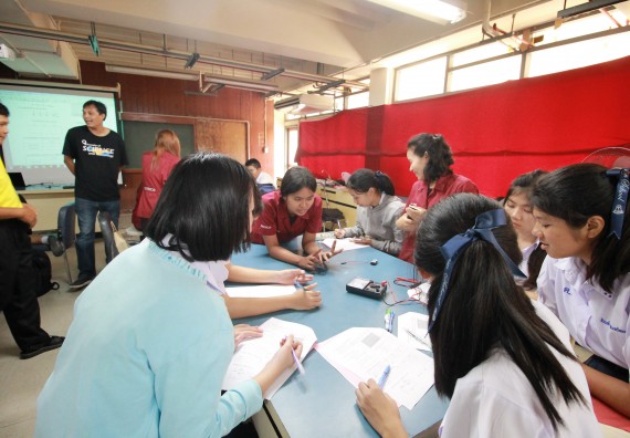 ภาพกิจกรรม คณะวิทยาศาสตร์และเทคโนโลยี จัดค่ายวิทยาศาสตร์โรงเรียนตากพิทยาคม