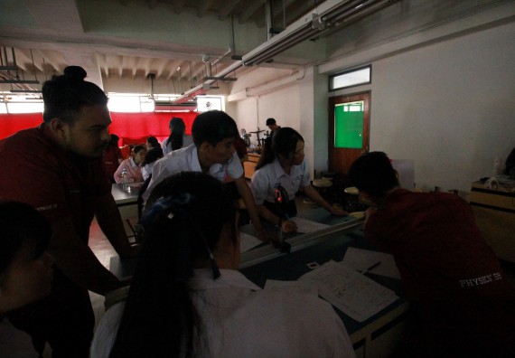 ภาพกิจกรรม คณะวิทยาศาสตร์และเทคโนโลยี จัดค่ายวิทยาศาสตร์โรงเรียนตากพิทยาคม