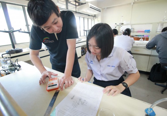 ภาพกิจกรรม คณะวิทยาศาสตร์และเทคโนโลยี จัดค่ายวิทยาศาสตร์โรงเรียนตากพิทยาคม