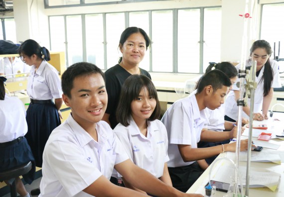 ภาพกิจกรรม คณะวิทยาศาสตร์และเทคโนโลยี จัดค่ายวิทยาศาสตร์โรงเรียนตากพิทยาคม