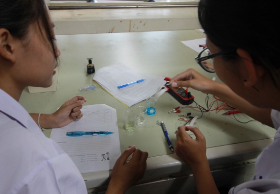 ภาพกิจกรรม คณะวิทยาศาสตร์และเทคโนโลยี จัดค่ายวิทยาศาสตร์โรงเรียนตากพิทยาคม