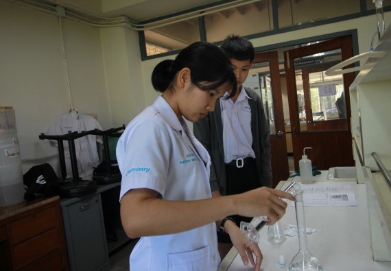 ภาพกิจกรรม คณะวิทยาศาสตร์และเทคโนโลยี จัดค่ายวิทยาศาสตร์โรงเรียนตากพิทยาคม