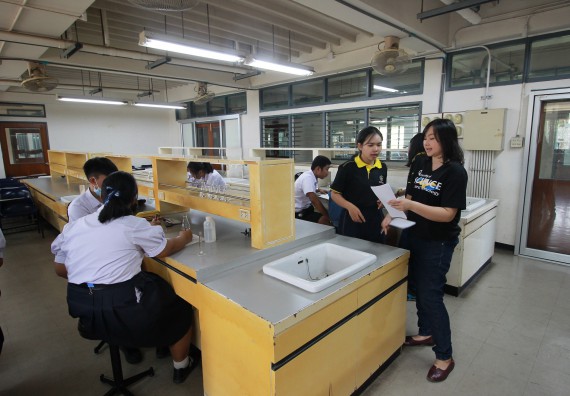 ภาพกิจกรรม คณะวิทยาศาสตร์และเทคโนโลยี จัดค่ายวิทยาศาสตร์โรงเรียนตากพิทยาคม