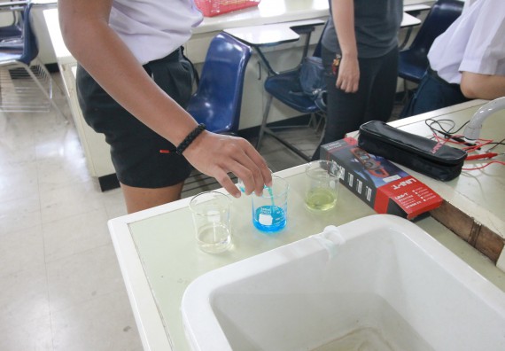 ภาพกิจกรรม คณะวิทยาศาสตร์และเทคโนโลยี จัดค่ายวิทยาศาสตร์โรงเรียนตากพิทยาคม