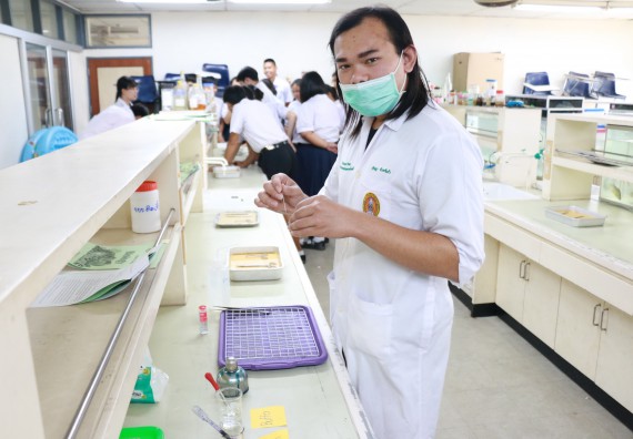 ภาพกิจกรรม คณะวิทยาศาสตร์และเทคโนโลยี จัดค่ายวิทยาศาสตร์โรงเรียนตากพิทยาคม