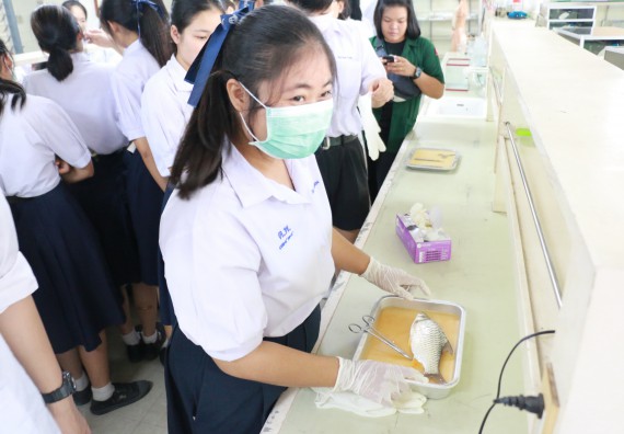 ภาพกิจกรรม คณะวิทยาศาสตร์และเทคโนโลยี จัดค่ายวิทยาศาสตร์โรงเรียนตากพิทยาคม