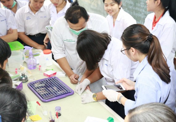 ภาพกิจกรรม คณะวิทยาศาสตร์และเทคโนโลยี จัดค่ายวิทยาศาสตร์โรงเรียนตากพิทยาคม