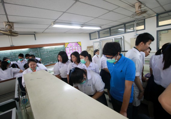 ภาพกิจกรรม คณะวิทยาศาสตร์และเทคโนโลยี จัดค่ายวิทยาศาสตร์โรงเรียนตากพิทยาคม