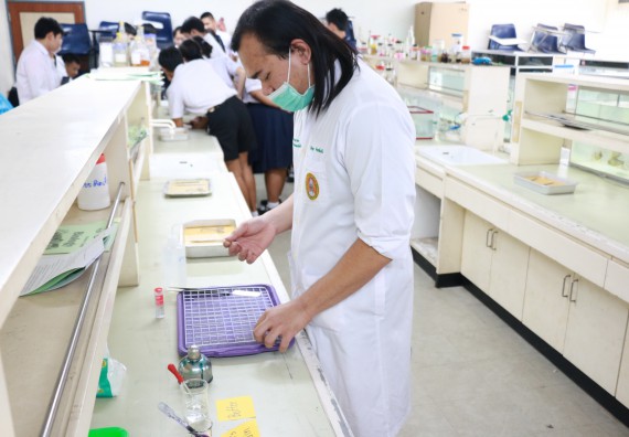 ภาพกิจกรรม คณะวิทยาศาสตร์และเทคโนโลยี จัดค่ายวิทยาศาสตร์โรงเรียนตากพิทยาคม