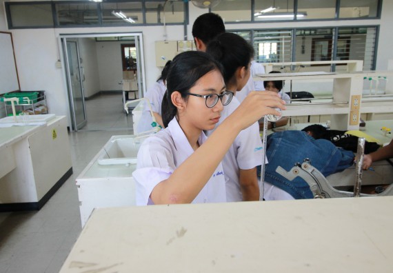 ภาพกิจกรรม คณะวิทยาศาสตร์และเทคโนโลยี จัดค่ายวิทยาศาสตร์โรงเรียนตากพิทยาคม