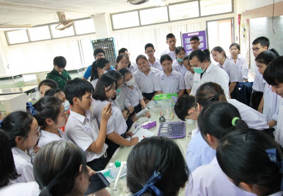 ภาพกิจกรรม คณะวิทยาศาสตร์และเทคโนโลยี จัดค่ายวิทยาศาสตร์โรงเรียนตากพิทยาคม