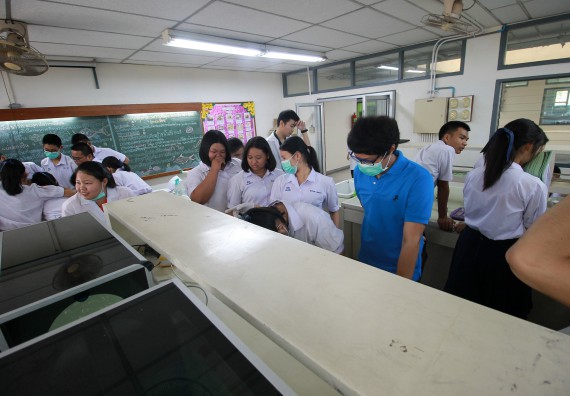 ภาพกิจกรรม คณะวิทยาศาสตร์และเทคโนโลยี จัดค่ายวิทยาศาสตร์โรงเรียนตากพิทยาคม