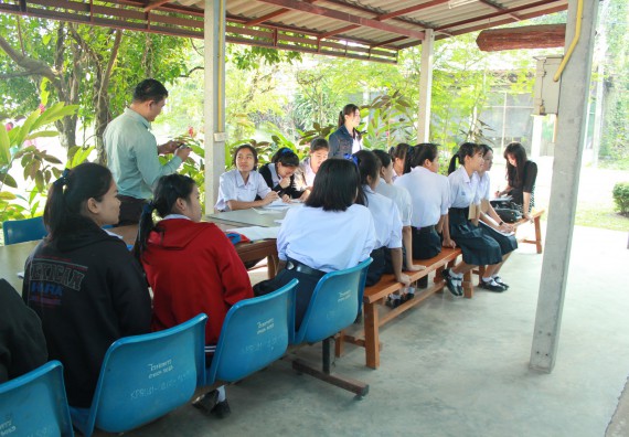 ภาพกิจกรรม โปรแกรมวิชาวิทยาศาสตร์และเทคโนโลยีการอาหาร จัดอบรมเชิงปฏิบัติการ เรื่อง อาหารปลอดภัยในโรงเรียน