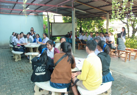 ภาพกิจกรรม โปรแกรมวิชาวิทยาศาสตร์และเทคโนโลยีการอาหาร จัดอบรมเชิงปฏิบัติการ เรื่อง อาหารปลอดภัยในโรงเรียน