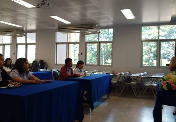 ภาพกิจกรรม โปรแกรมวิชาเคมี จัดการอบรมเตรียบมความพร้อมก่อนออกสู่งาน