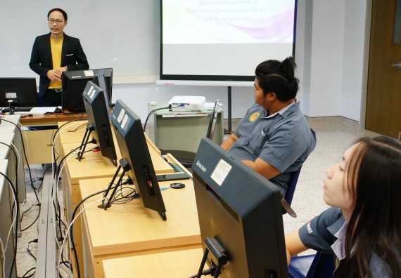 ภาพกิจกรรม โปรแกรมวิชาวิทยาการคอมพิวเตอร์ จัดอบรมเชิงปฏิบัติการ เรื่อง การเตรียมความพร้อมก่อนออกฝึกประสบการณ์วิชาชีพ การบำรุงรักษาและการแก้ไขปัญหาจากอาการเสียของซอฟท์แวร์คอมพิวเตอร์เบื้องต้น