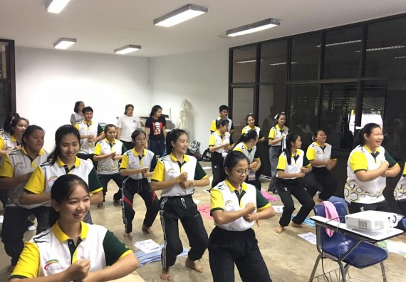 ภาพกิจกรรม โปรแกรมวิชาสาธารณสุขศาสตร์ จัดอบรมนวดเท้าเพื่อสุขภาพ โครงการพัฒนาคุณลักษณะนักศึกษา