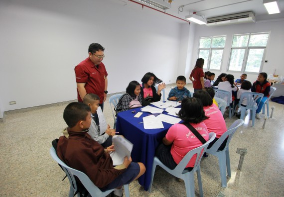 ภาพกิจกรรม คณะวิทยาศาสตร์และเทคโนโลยี จัดค่ายวิทยาศาสตร์ตามโครงการพัฒนาศักยภาพผู้เรียนในระดับการศึกษาขั้นพื้นฐาน ระยะที่ 2 ประจำปีงบประมาณ 2562