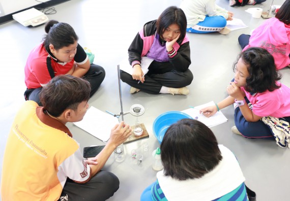ภาพกิจกรรม คณะวิทยาศาสตร์และเทคโนโลยี จัดค่ายวิทยาศาสตร์ตามโครงการพัฒนาศักยภาพผู้เรียนในระดับการศึกษาขั้นพื้นฐาน ระยะที่ 2 ประจำปีงบประมาณ 2562
