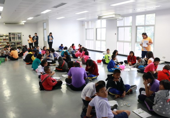 ภาพกิจกรรม คณะวิทยาศาสตร์และเทคโนโลยี จัดค่ายวิทยาศาสตร์ตามโครงการพัฒนาศักยภาพผู้เรียนในระดับการศึกษาขั้นพื้นฐาน ระยะที่ 2 ประจำปีงบประมาณ 2562