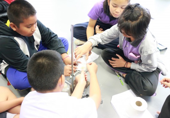 ภาพกิจกรรม คณะวิทยาศาสตร์และเทคโนโลยี จัดค่ายวิทยาศาสตร์ตามโครงการพัฒนาศักยภาพผู้เรียนในระดับการศึกษาขั้นพื้นฐาน ระยะที่ 2 ประจำปีงบประมาณ 2562