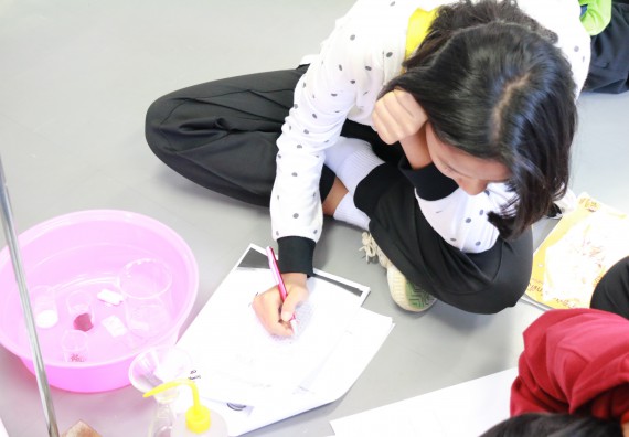 ภาพกิจกรรม คณะวิทยาศาสตร์และเทคโนโลยี จัดค่ายวิทยาศาสตร์ตามโครงการพัฒนาศักยภาพผู้เรียนในระดับการศึกษาขั้นพื้นฐาน ระยะที่ 2 ประจำปีงบประมาณ 2562