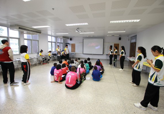 ภาพกิจกรรม คณะวิทยาศาสตร์และเทคโนโลยี จัดค่ายวิทยาศาสตร์ตามโครงการพัฒนาศักยภาพผู้เรียนในระดับการศึกษาขั้นพื้นฐาน ระยะที่ 2 ประจำปีงบประมาณ 2562