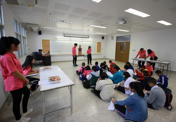 ภาพกิจกรรม คณะวิทยาศาสตร์และเทคโนโลยี จัดค่ายวิทยาศาสตร์ตามโครงการพัฒนาศักยภาพผู้เรียนในระดับการศึกษาขั้นพื้นฐาน ระยะที่ 2 ประจำปีงบประมาณ 2562