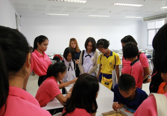 ภาพกิจกรรม คณะวิทยาศาสตร์และเทคโนโลยี จัดค่ายวิทยาศาสตร์ตามโครงการพัฒนาศักยภาพผู้เรียนในระดับการศึกษาขั้นพื้นฐาน ระยะที่ 2 ประจำปีงบประมาณ 2562