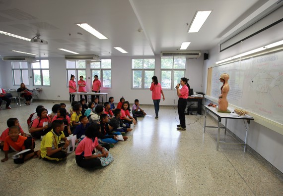 ภาพกิจกรรม คณะวิทยาศาสตร์และเทคโนโลยี จัดค่ายวิทยาศาสตร์ตามโครงการพัฒนาศักยภาพผู้เรียนในระดับการศึกษาขั้นพื้นฐาน ระยะที่ 2 ประจำปีงบประมาณ 2562