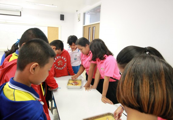 ภาพกิจกรรม คณะวิทยาศาสตร์และเทคโนโลยี จัดค่ายวิทยาศาสตร์ตามโครงการพัฒนาศักยภาพผู้เรียนในระดับการศึกษาขั้นพื้นฐาน ระยะที่ 2 ประจำปีงบประมาณ 2562