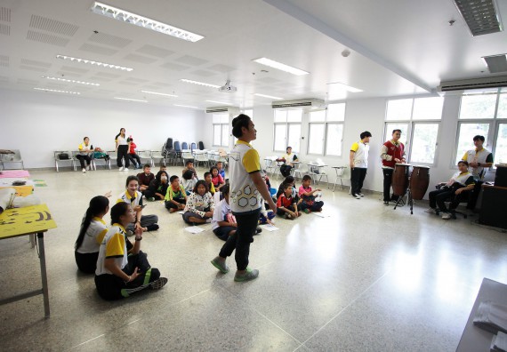 ภาพกิจกรรม คณะวิทยาศาสตร์และเทคโนโลยี จัดค่ายวิทยาศาสตร์ตามโครงการพัฒนาศักยภาพผู้เรียนในระดับการศึกษาขั้นพื้นฐาน ระยะที่ 2 ประจำปีงบประมาณ 2562