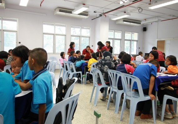 ภาพกิจกรรม คณะวิทยาศาสตร์และเทคโนโลยี จัดค่ายวิทยาศาสตร์ตามโครงการพัฒนาศักยภาพผู้เรียนในระดับการศึกษาขั้นพื้นฐาน ระยะที่ 2 ประจำปีงบประมาณ 2562