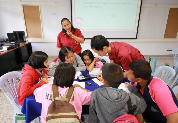 ภาพกิจกรรม คณะวิทยาศาสตร์และเทคโนโลยี จัดค่ายวิทยาศาสตร์ตามโครงการพัฒนาศักยภาพผู้เรียนในระดับการศึกษาขั้นพื้นฐาน ระยะที่ 2 ประจำปีงบประมาณ 2562